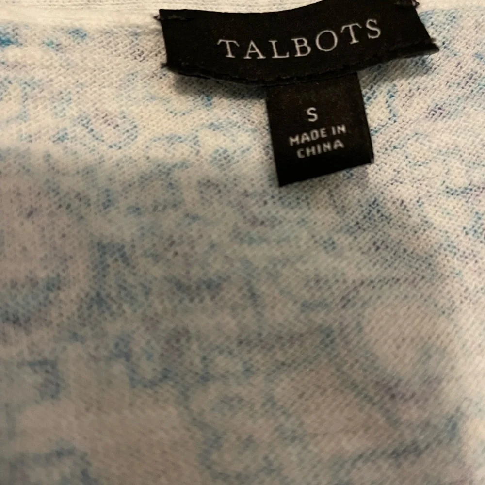 Talbots Blue and White Paisley 3/4 Length Sleeve Top - Picture 3 of 9